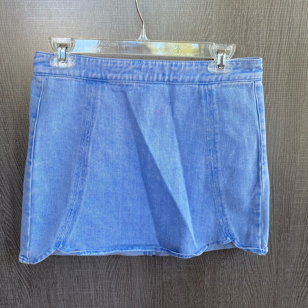 Kendall and Kylie Light wash Denim Skirt